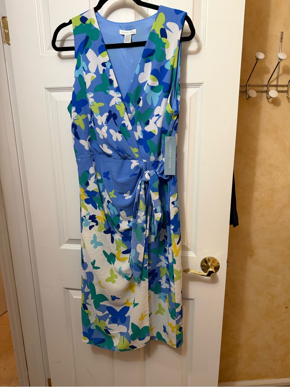London Times Blue Green White Floral-Print Sleeveless Wrap Midi Dress